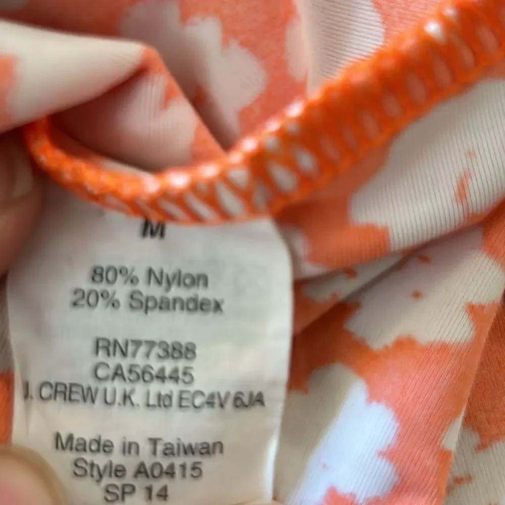 🏄🏻‍♀️ J Crew UK 🇬🇧 Poppy Print Rashguard 🏖️ waves or beach 🏝️ 🌊Back Zip